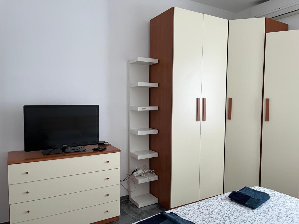 Bilocale Roggia Scagna 7 Apartment Milan Exterior photo